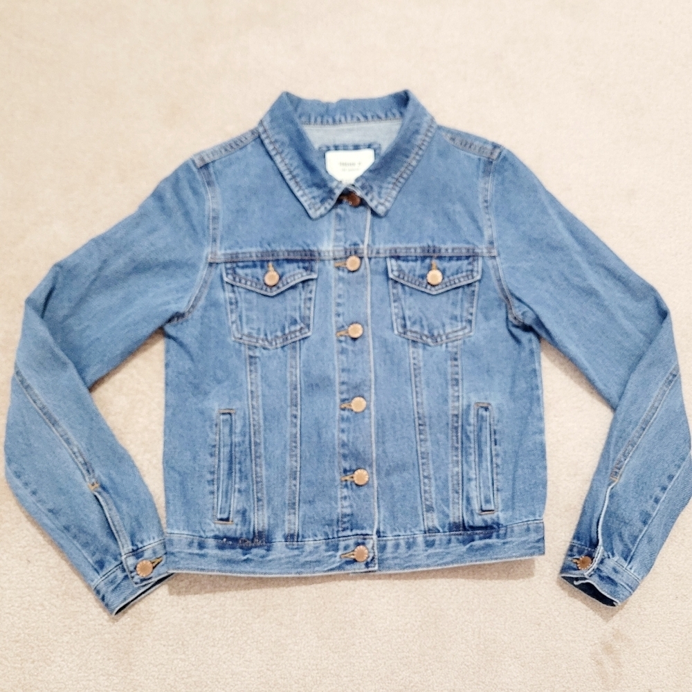 Forever 21 Womens Denim Jean Trucker Jacket Size Small Blue Classic 100% Cotton - Picture 7 of 13